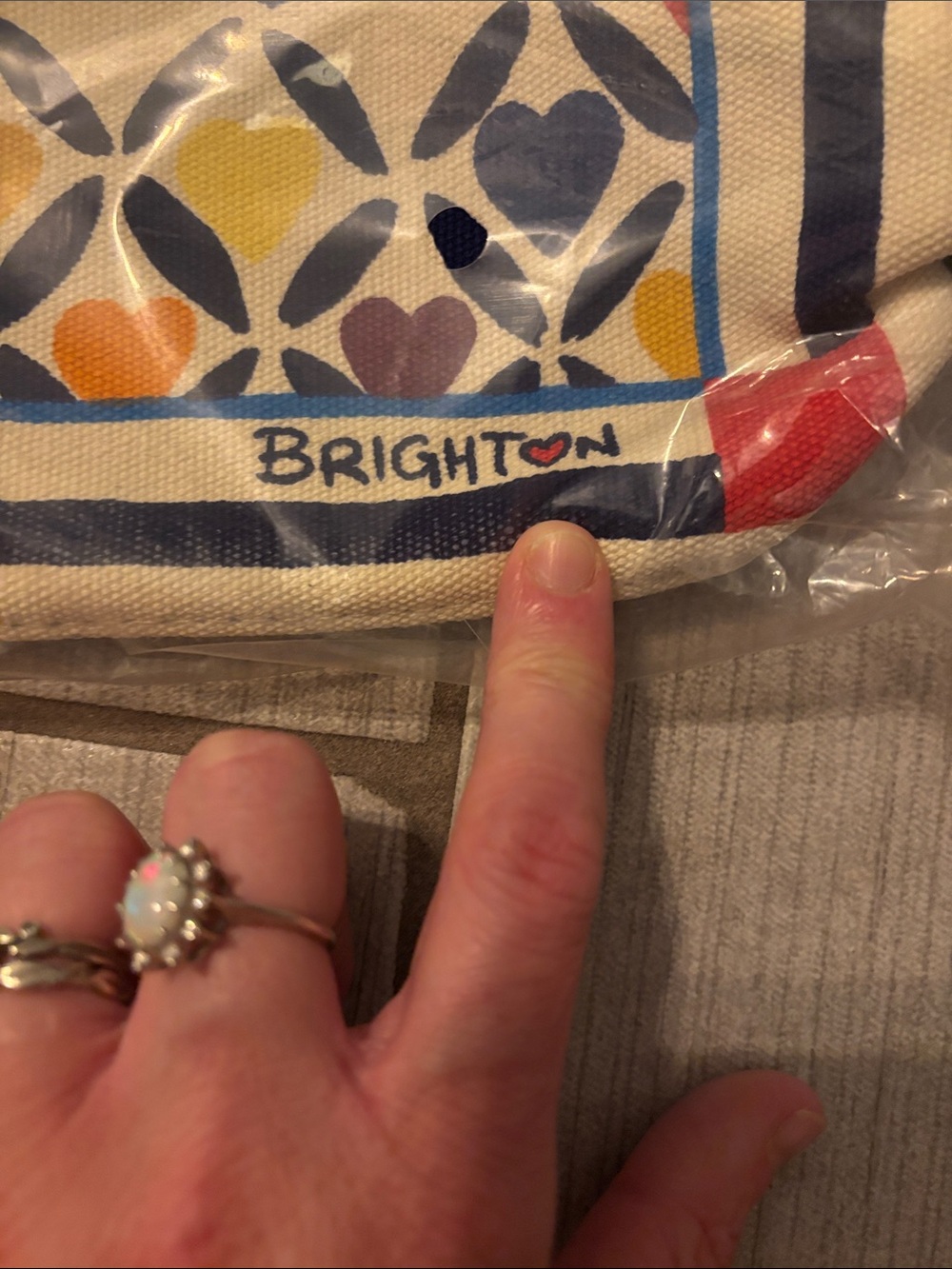 Brighton Tote Heart Motif 'LOVE' - Picture 6 of 9